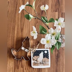 Ann Clark 6” Coyote 🐺 Wolf Cookie Cutter With Handle & Recipe Cookies New USA